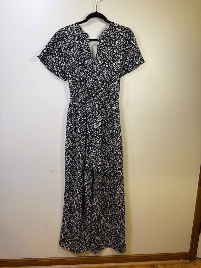 Everly Black & White Floral Short Sleeve Romper